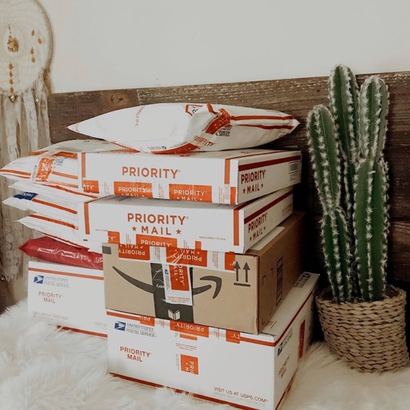 welcome to my closet!🌿 - Picture 2 of 6